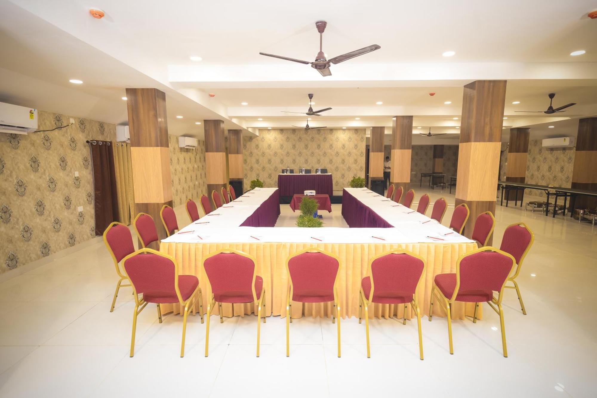 Rosewood Luxury Hotel Μπουμπάνεσβαρ Εξωτερικό φωτογραφία