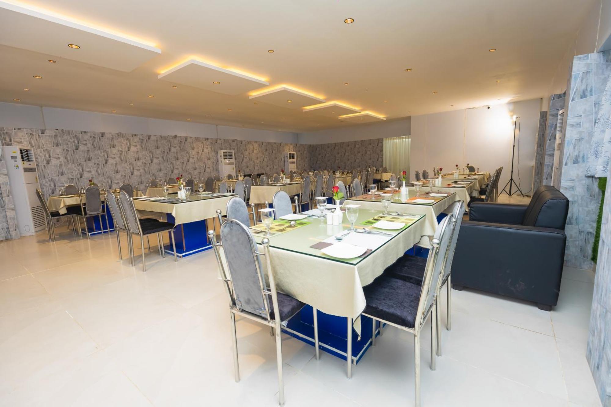Rosewood Luxury Hotel Μπουμπάνεσβαρ Εξωτερικό φωτογραφία