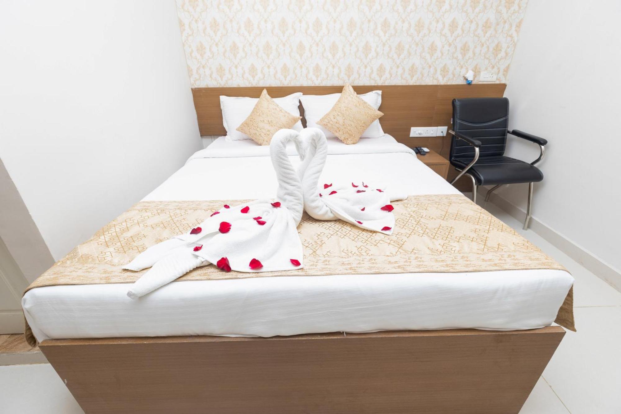 Rosewood Luxury Hotel Μπουμπάνεσβαρ Εξωτερικό φωτογραφία